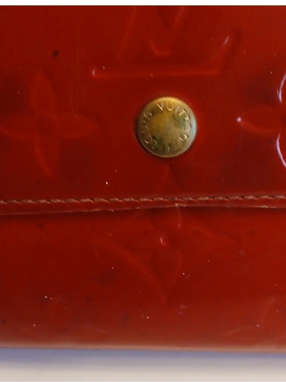 Louis Vuitton Vernis NWOT W/ BOX&COA CHERRY PATENT MONOGRAM COMPACT WALLET AS IS